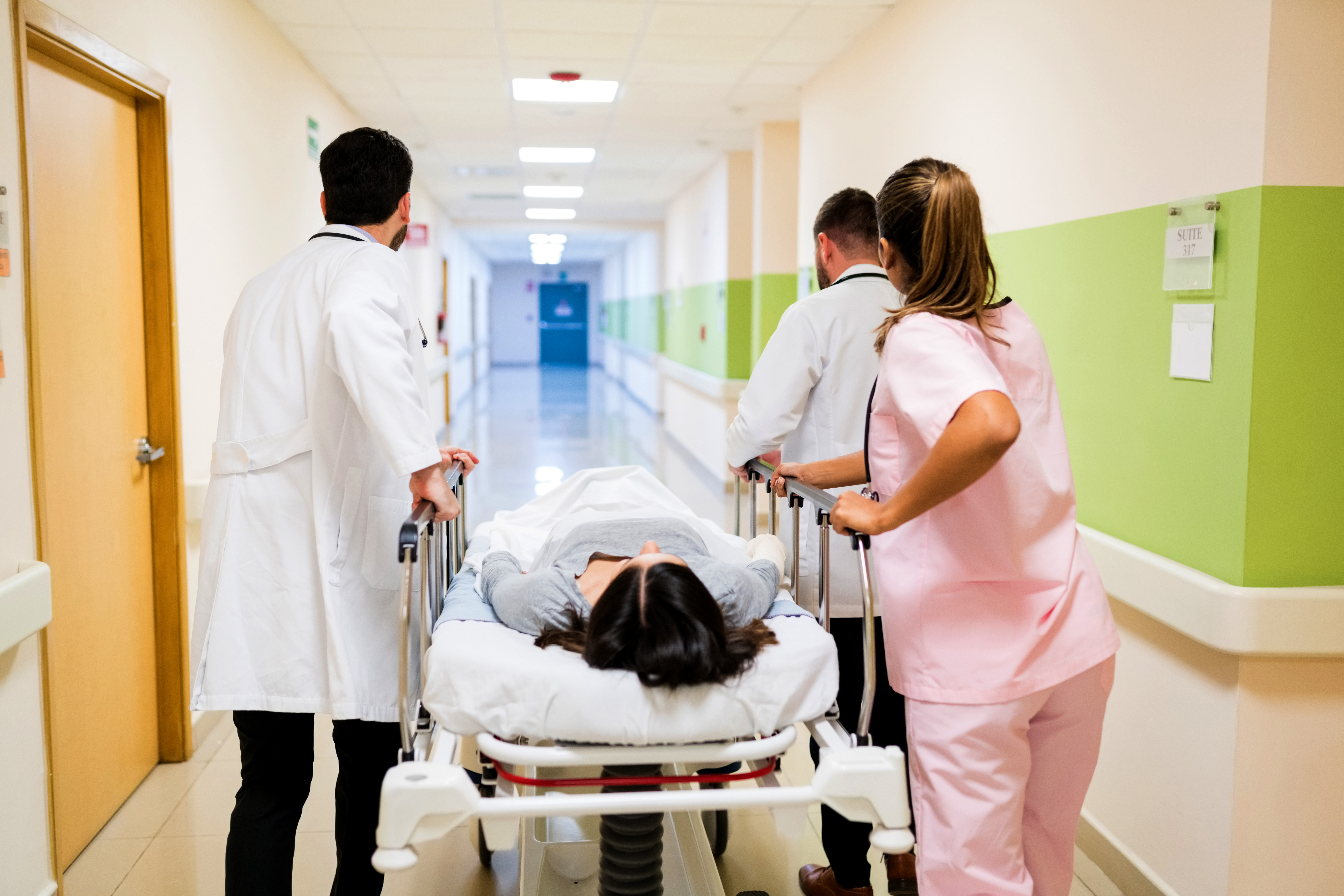 DIFERENCIA ENTRE URGENCIA Y EMERGENCIA